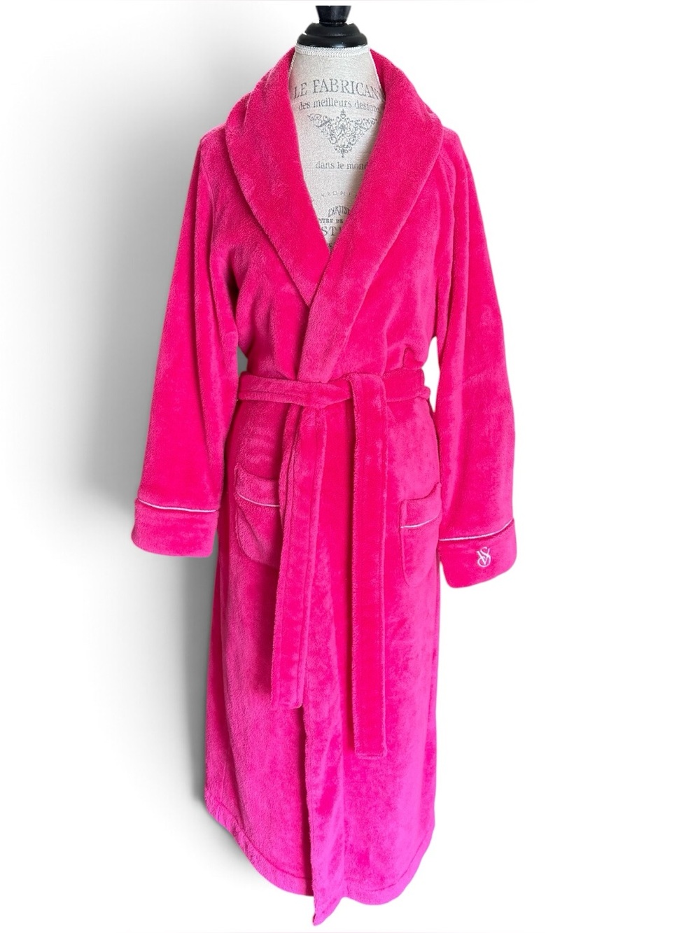 Victoria's Secret Cozy Plush Robe Vibrant Hot Pink Color Matching Fabric Belt XL